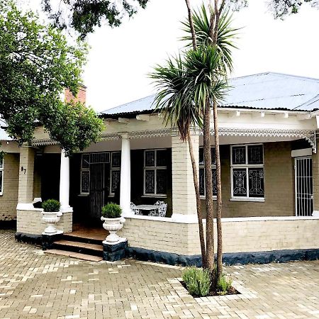 The Lavender Guesthouse Kroonstad Exteriör bild