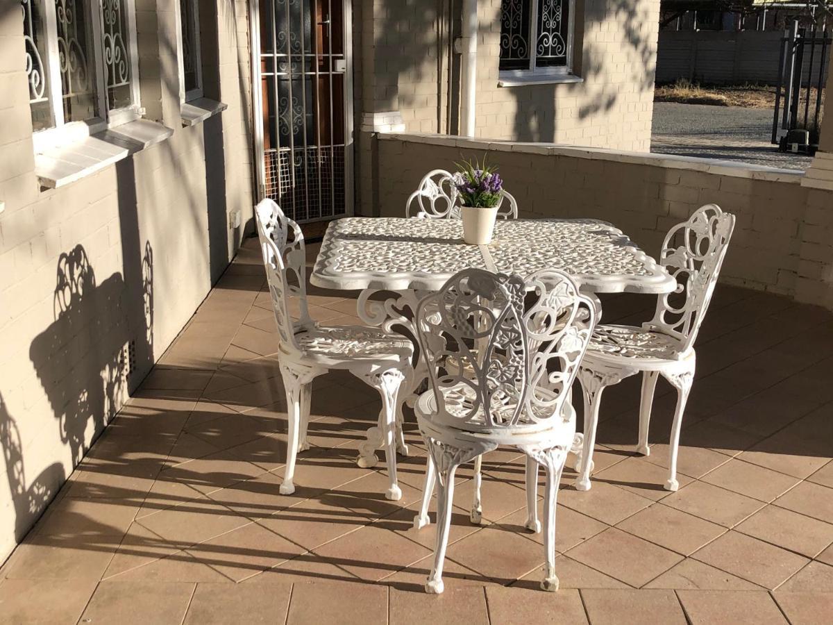 The Lavender Guesthouse Kroonstad Exteriör bild