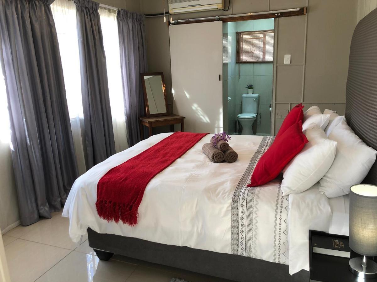 The Lavender Guesthouse Kroonstad Exteriör bild