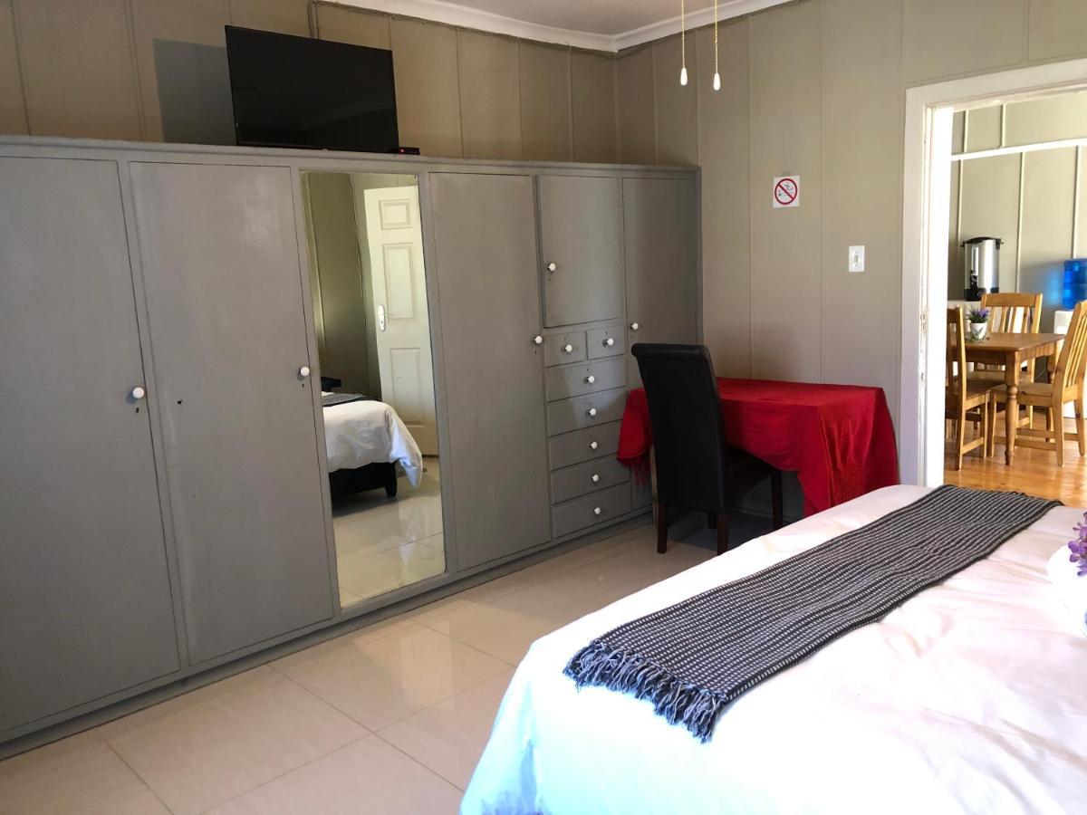 The Lavender Guesthouse Kroonstad Exteriör bild