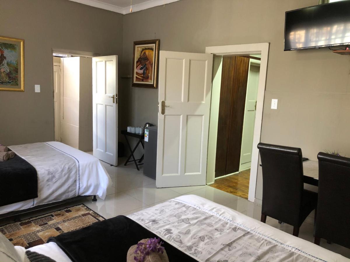The Lavender Guesthouse Kroonstad Exteriör bild