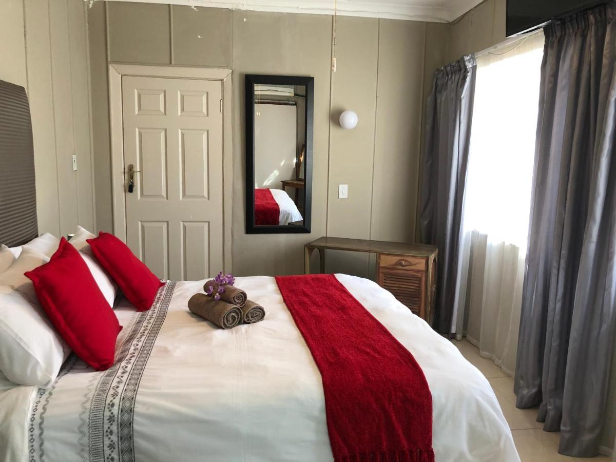 The Lavender Guesthouse Kroonstad Exteriör bild